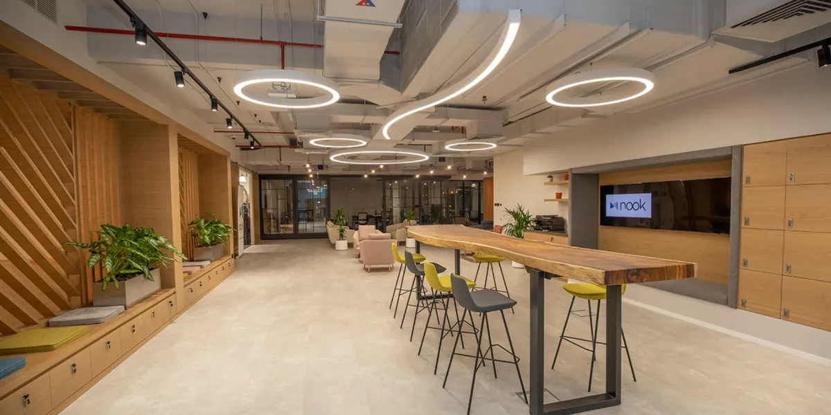 Dubai for Remote Workers: No Tax, Fast Internet, Real Costs 2026 | Zenvivas